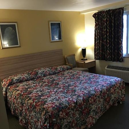 Holiday Motel Waynesburg ภายนอก รูปภาพ